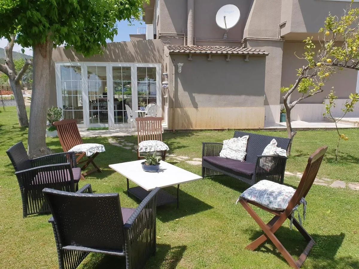 Catalunya Casas Close To Salou And Just Steps From The Village! Alcover